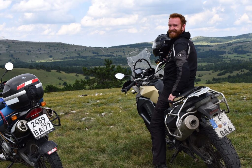 Anton Baranowski auf dem Motorrad in Russland