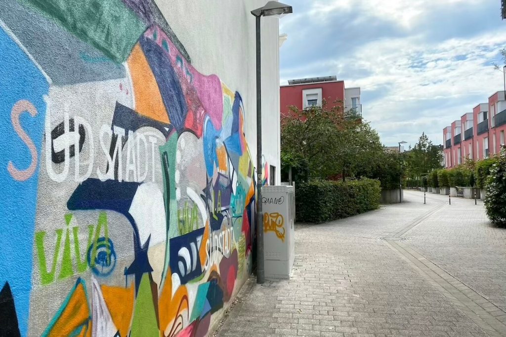 Graffiti in der Baumeisterstraße in Karlsruhe