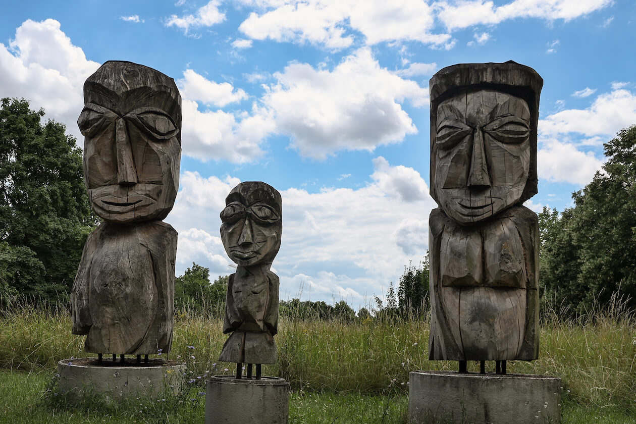 Holz-Skulpturen Guntram Prochaska Neureut