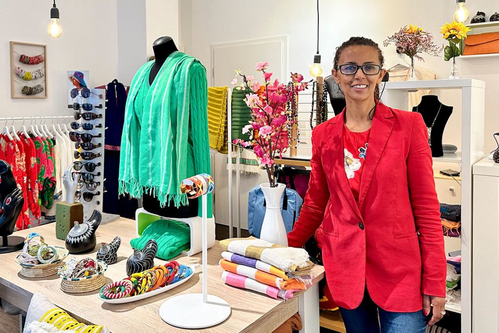 Ambar Mode & Accessoires: Inhaberin Rebeka Getachew (Foto: Julie Studt)