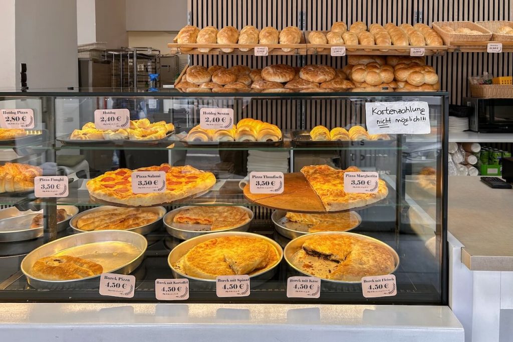 Theke Dio Balkan Bäckerei Karlsruhe