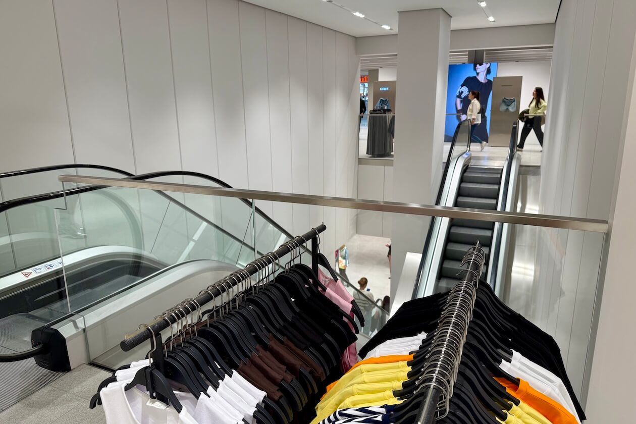 Rolltreppe ZARA Ettlinger Tor Karlsruhe