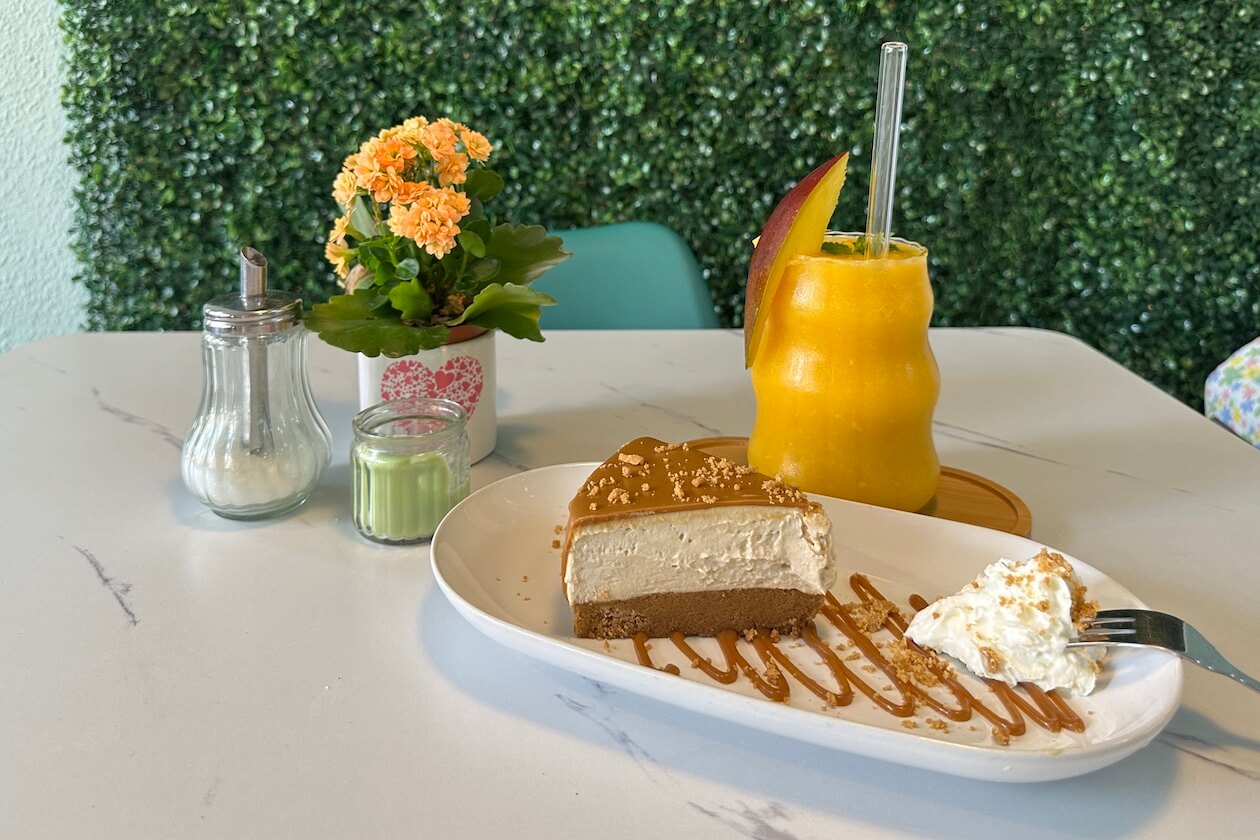 Kuchen und Getränk Diyar Karlsruhe