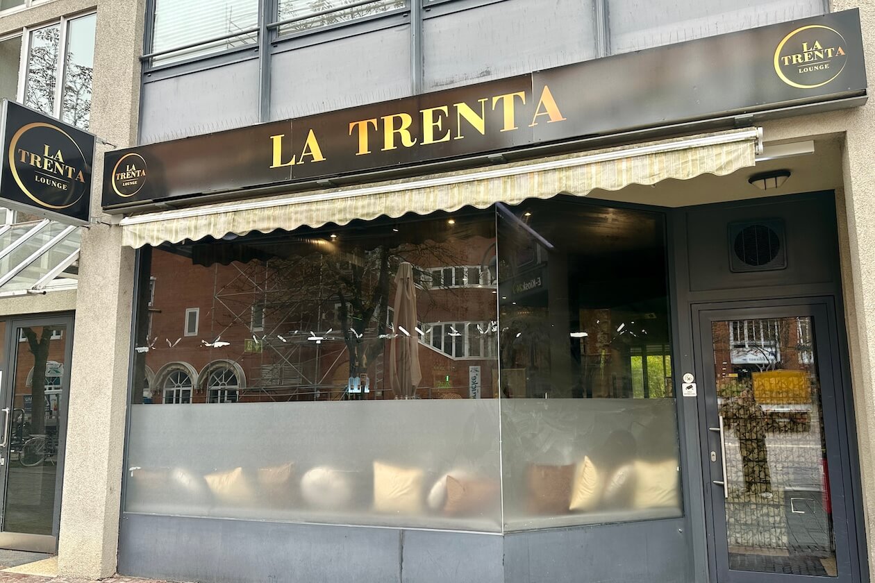 Eingang La Trenta Karlsruhe
