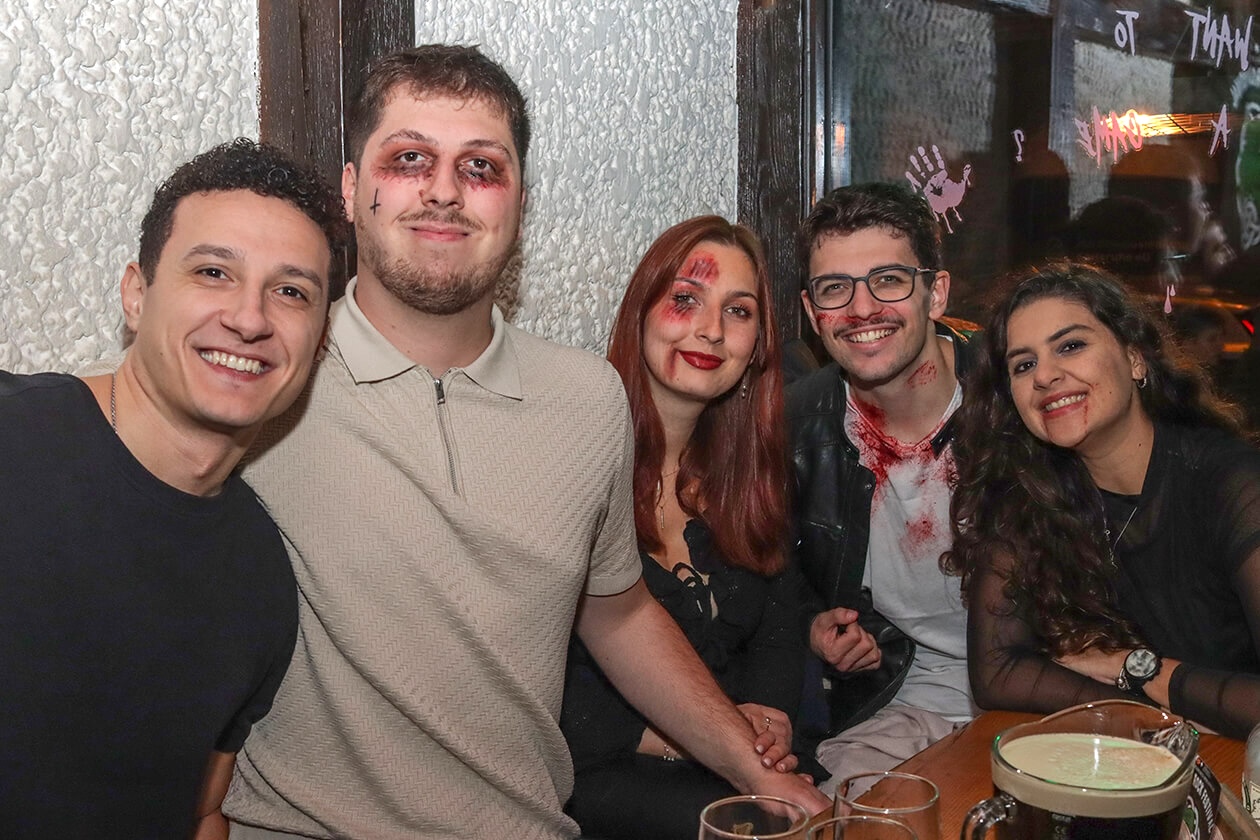 Halloween Aposto : Scruffy's : Shotz 15