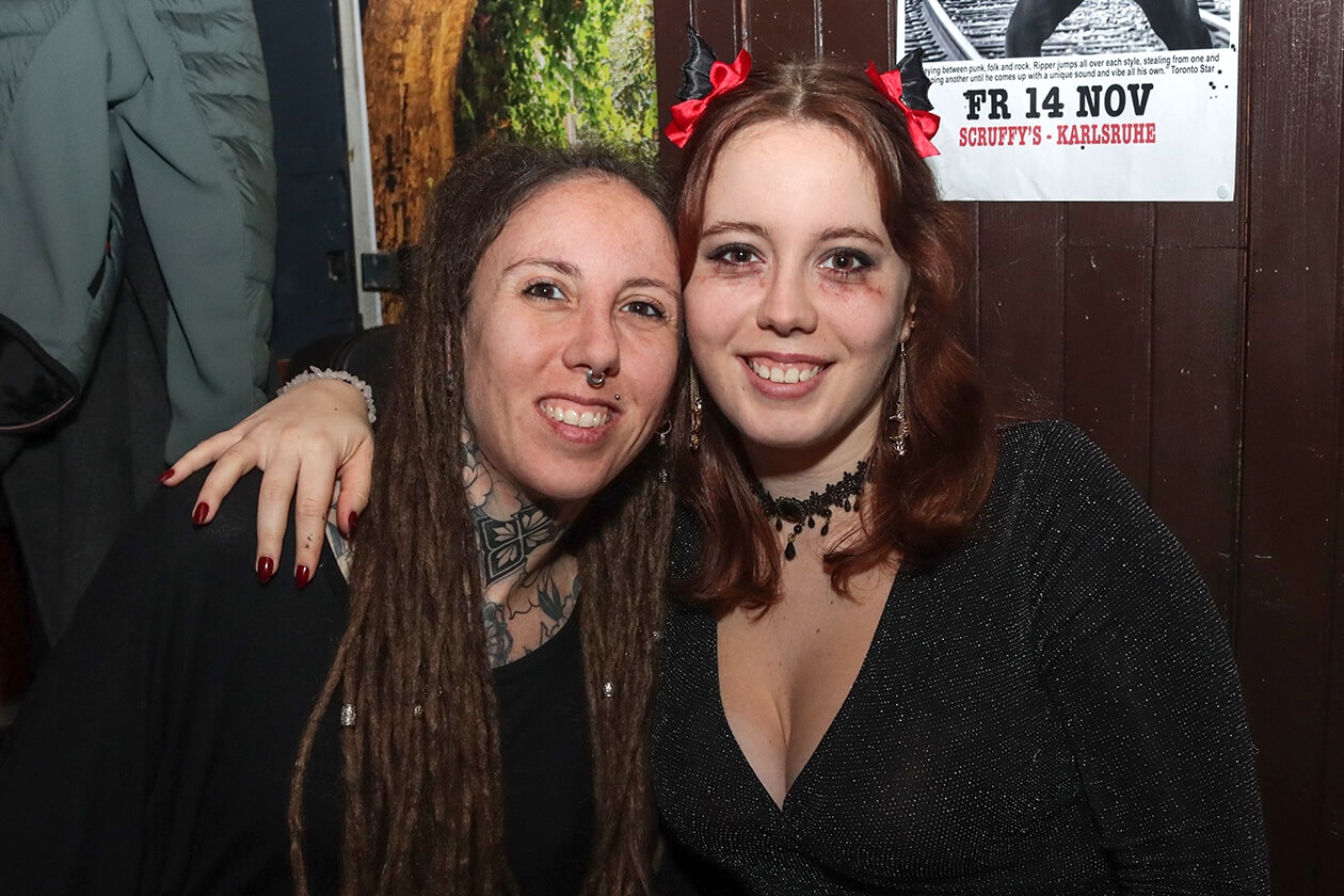 Halloween Aposto : Scruffy's : Shotz 28