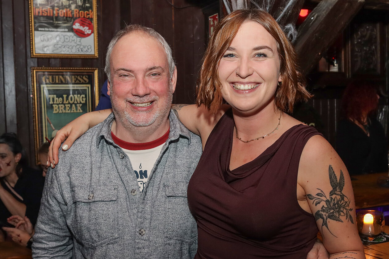 Halloween Aposto : Scruffy's : Shotz 30