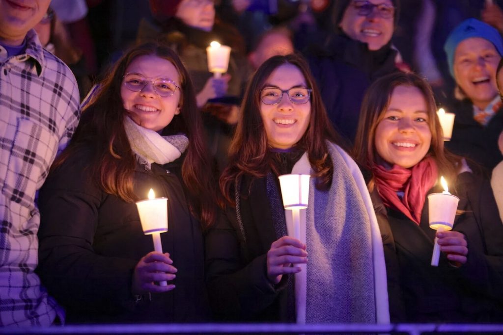 Weihnachtliches Stadionsingen 01