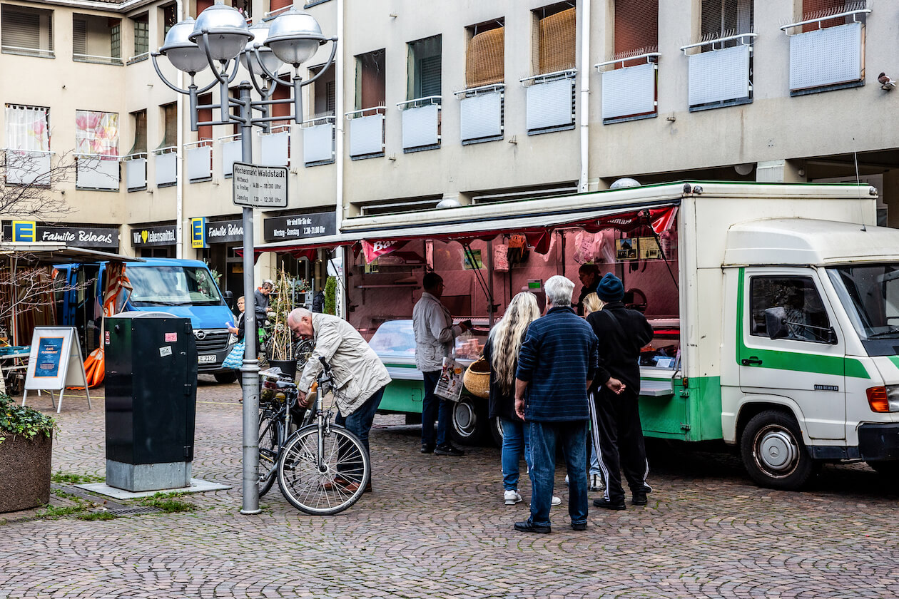 Anton Mai Schwarzwälder Spezialitäten Wochenmarkt Waldstadt