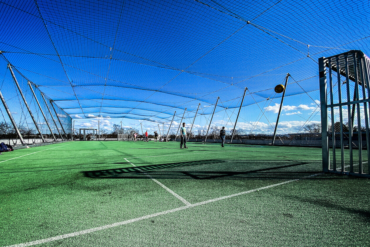 Dach-Fußballplatz Josef-Schofer-Straße 16 Nordweststadt Karlsruhe