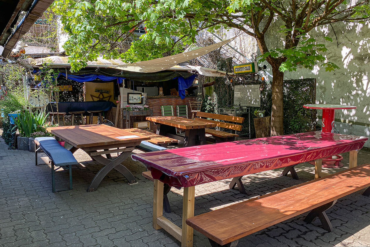 Hexenküche Daxlanden Biergarten 1