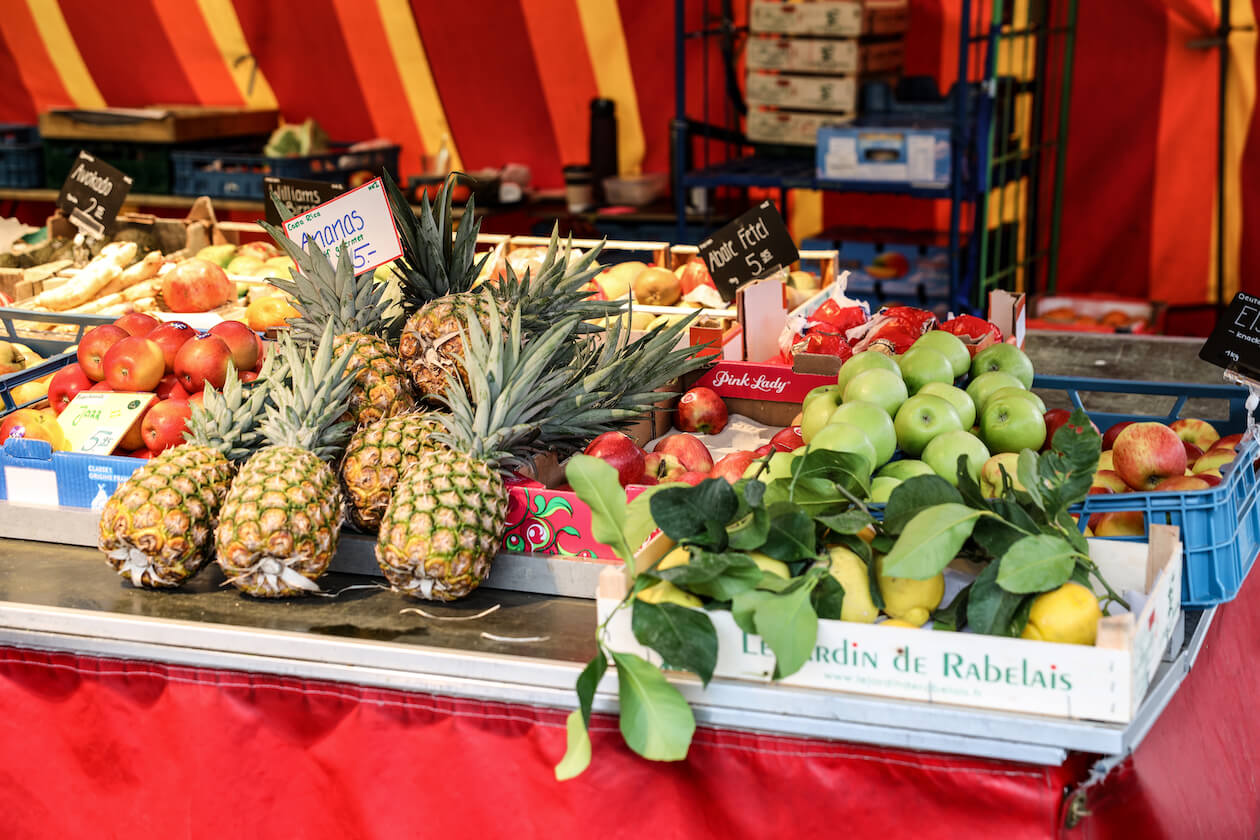 Obst Wochenmarkt Gutenbergplatz