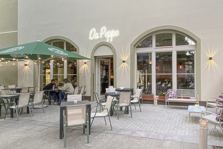 Eingang Pizzeria Da Peppe Karlsruhe