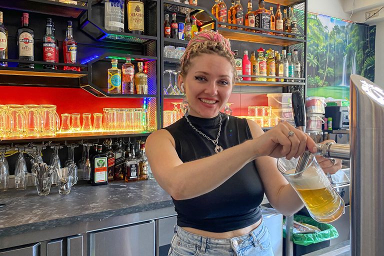Yaroslava Twum Relax Bar Karlsruhe