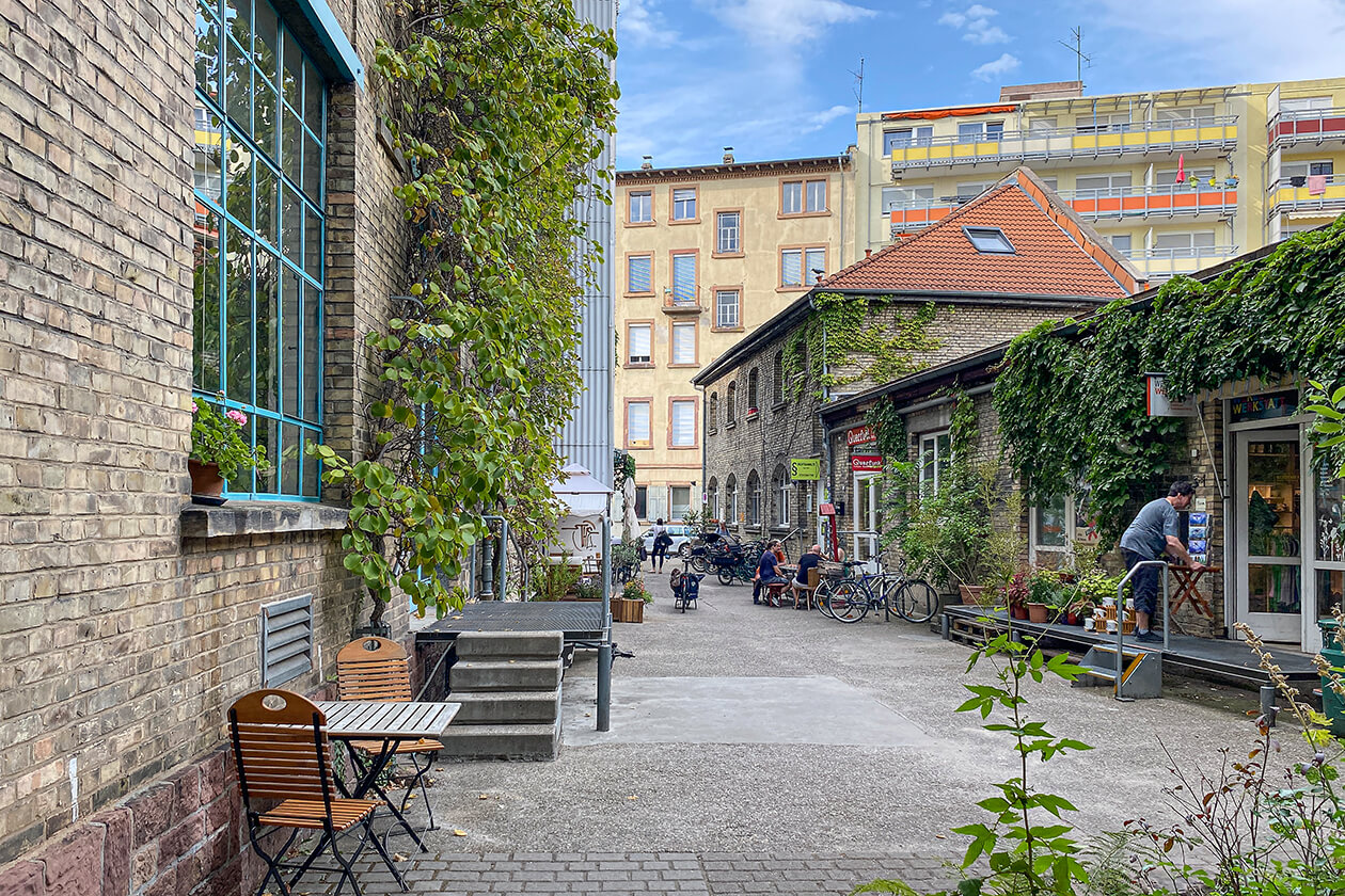 Möbelarchiv im Gewerbehof Karlsruhe